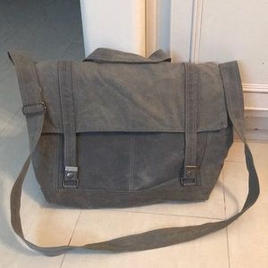Moop messenger bag